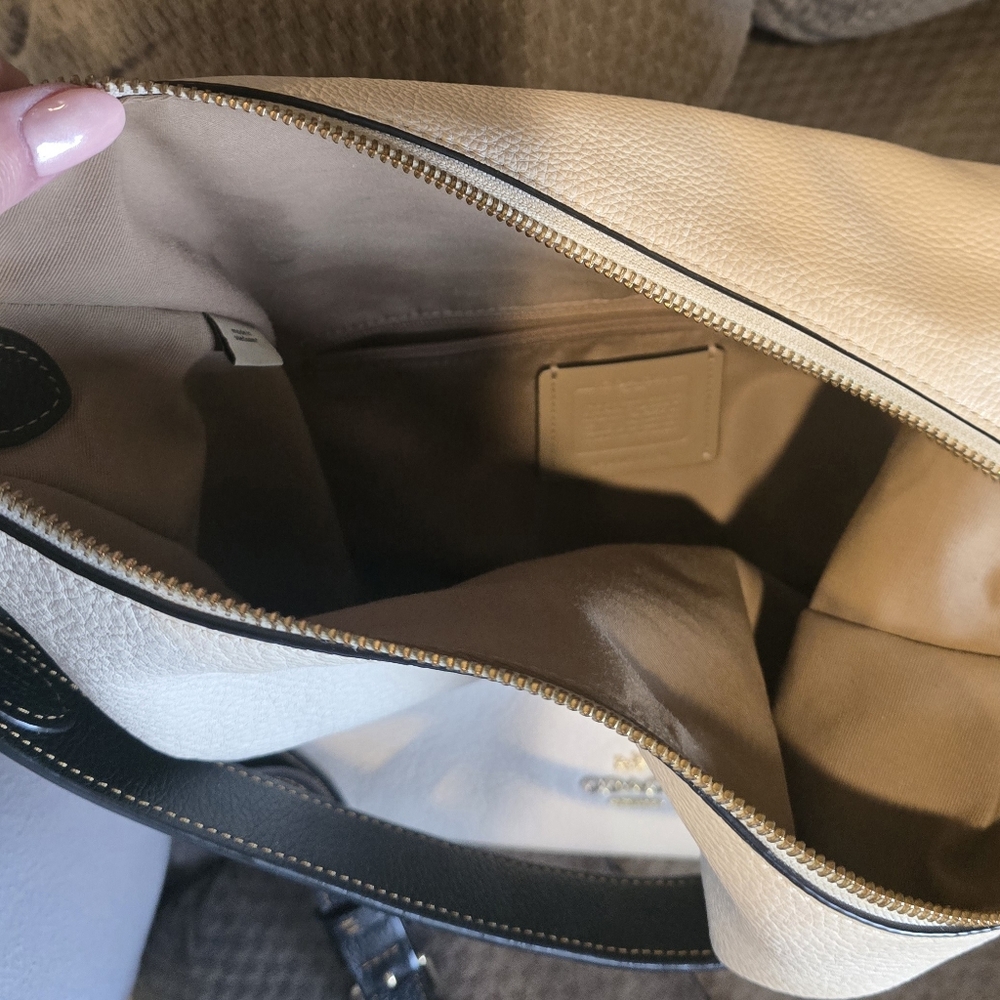 COACH PEBBLE LEATHER SHOULDER BAG, LIKE NEW TAN-TAUPE-BROWN, POCKETS, LINED - Picture 7 of 10